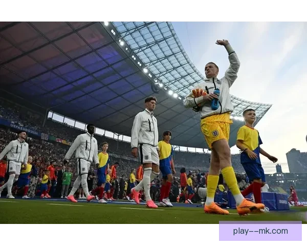 世界杯官方纪录片震撼呈现幕后故事与荣耀瞬间全纪录