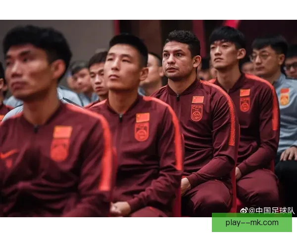 艾克森加盟国足成为首位完全归化球员引关注